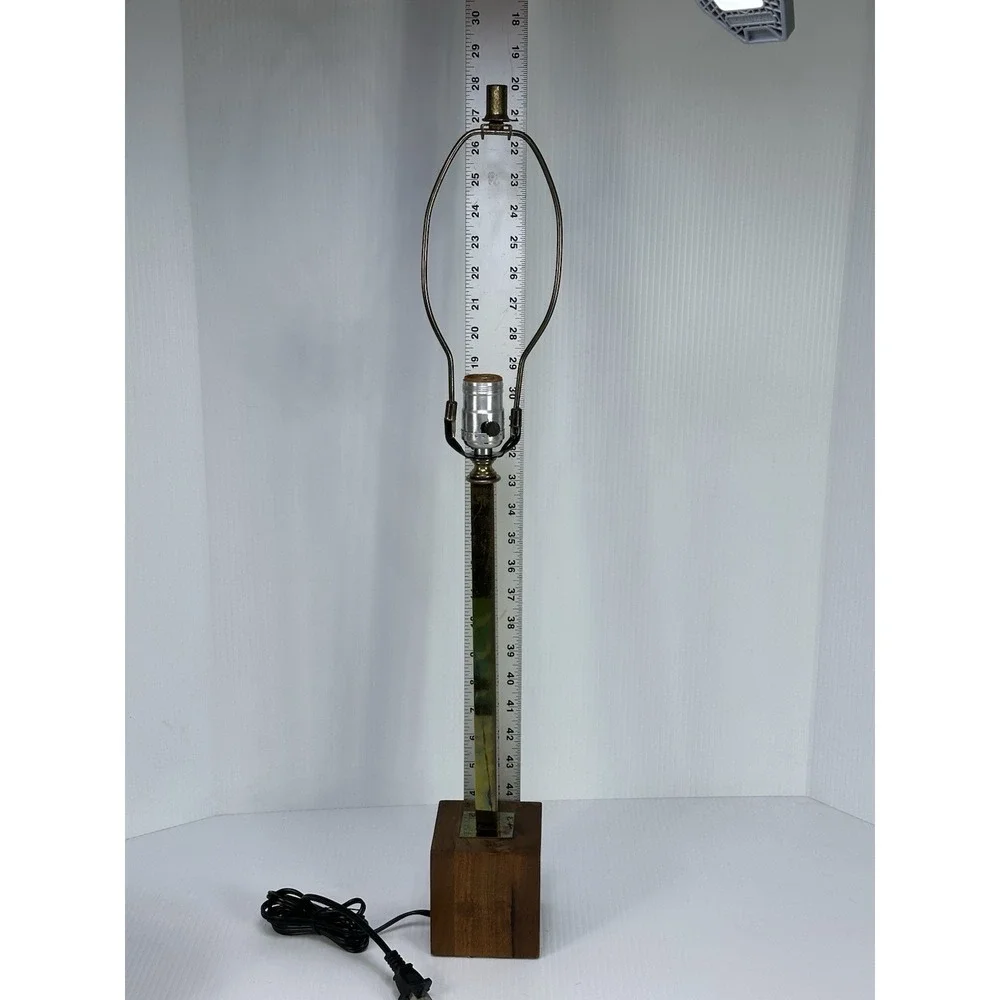 Vintage Mid Century Modern Brass And Wood Table‎ Lamp 26